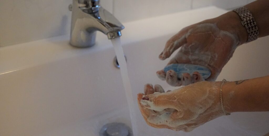 corona maatregelen handen wassen