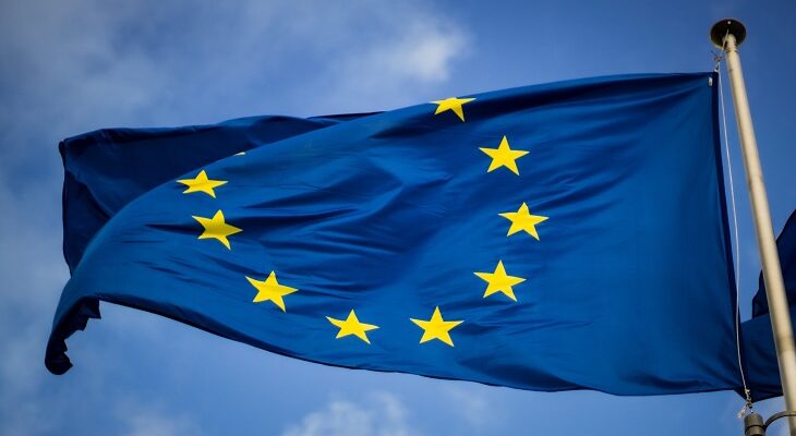 Wat doen EU-landen na verkortte geldigheid coronabewijs